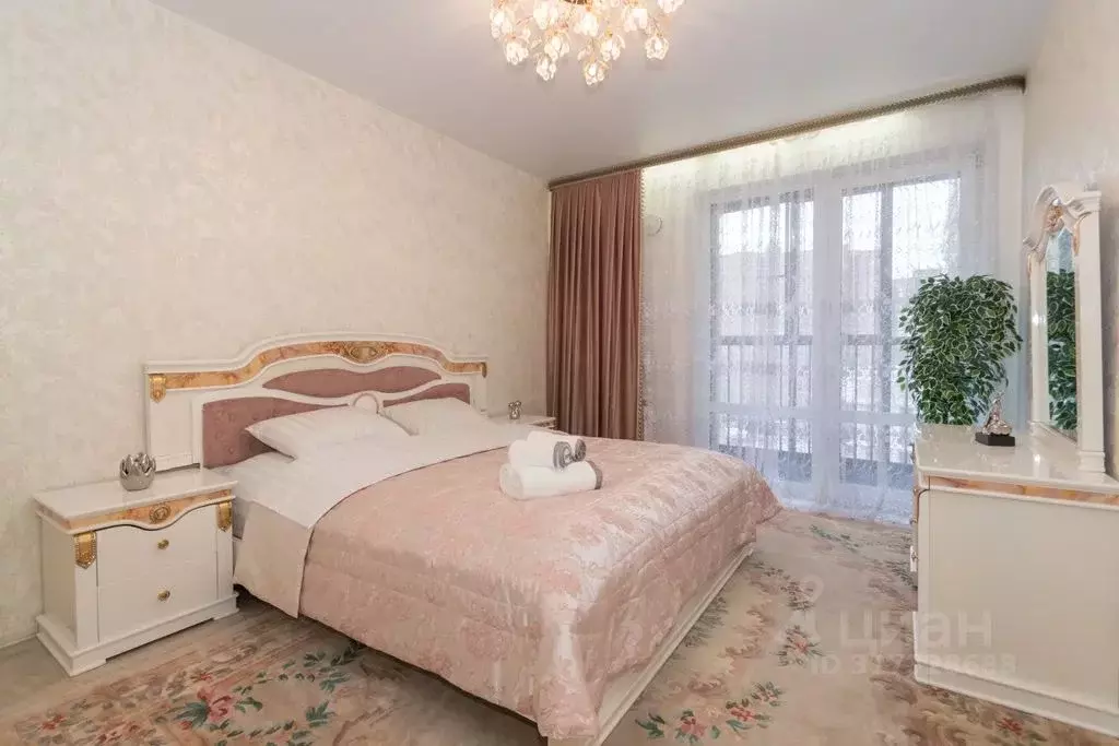 2-к кв. Новосибирская область, Новосибирск ул. Фрунзе, 252/1 (72.0 м) - Фото 0
