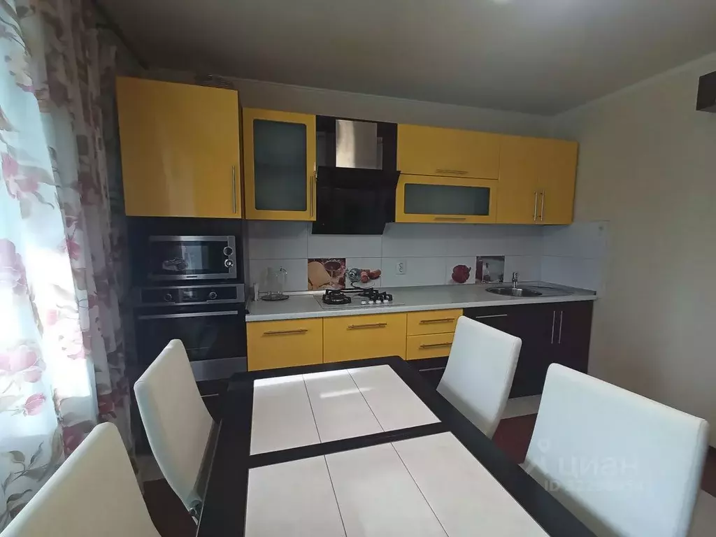 3-к кв. Саратовская область, Энгельс Полтавская ул., 20 (75.0 м) - Фото 2