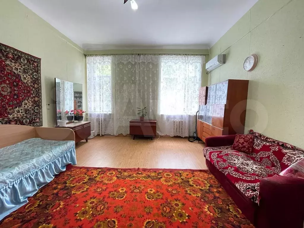 Комната 22 м в 1-к., 2/2 эт. - Фото 0