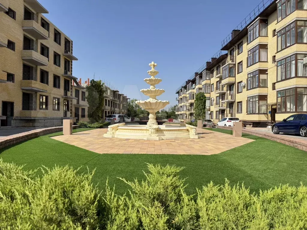 2-к. квартира, 63 м, 2/4 эт. - Фото 1