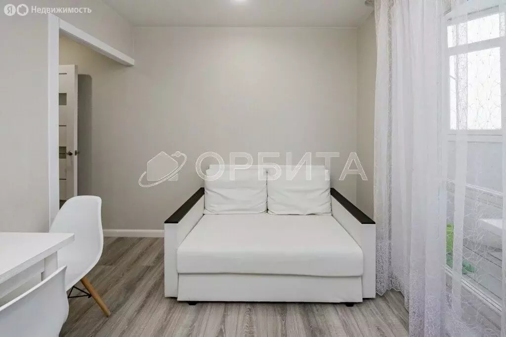 1-комнатная квартира: Тюмень, улица Павла Шарова, 1к1 (37 м) - Фото 1
