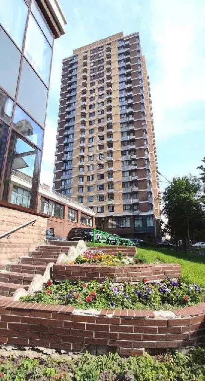 Продается 3-комнатная квартира - Фото 1