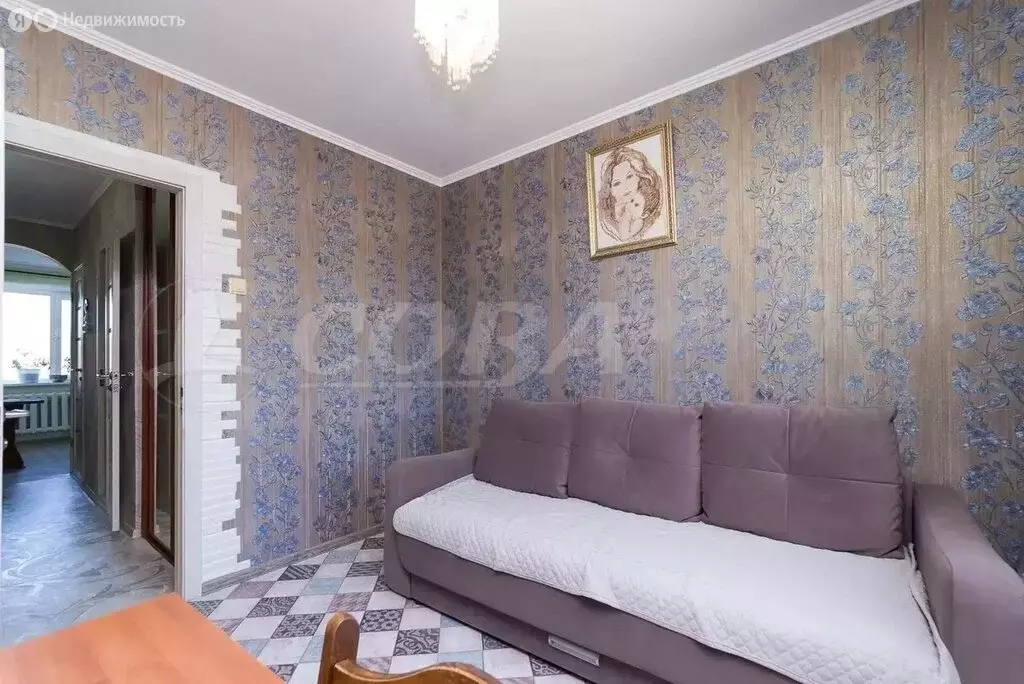 3-комнатная квартира: Тобольск, микрорайон 7А, 31 (76 м) - Фото 1