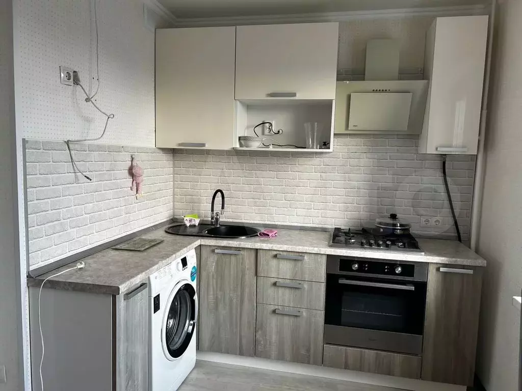1-к. квартира, 38 м, 8/9 эт. - Фото 0