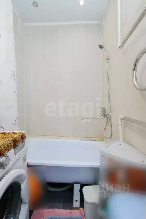 2-к кв. Бурятия, Улан-Удэ 102-й мкр, ул. Ринчино, 2 (42.8 м) - Фото 1