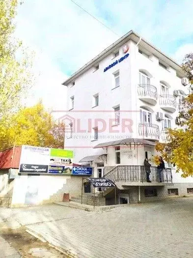 Помещение свободного назначения в Севастополь просп. Октябрьской ... - Фото 1
