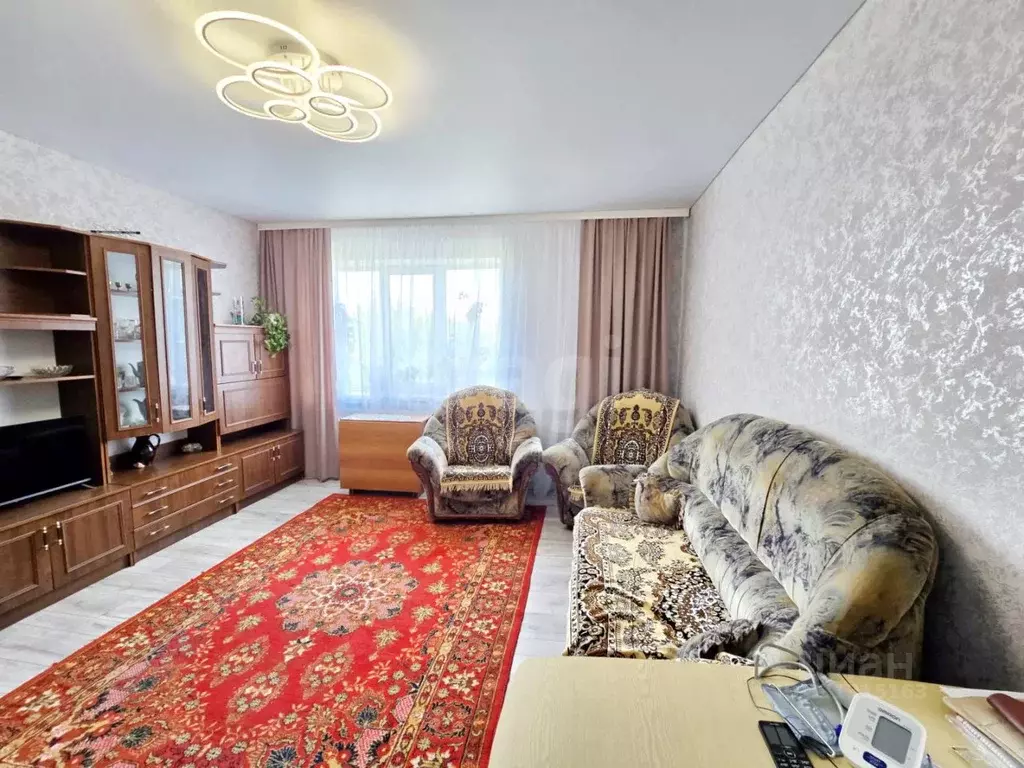 2-к кв. Белгородская область, Валуйки ул. Дзержинского, 6 (46.0 м) - Фото 1