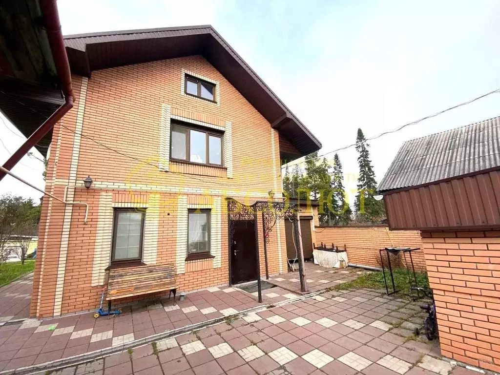 Коттедж в Свердловская область, Ревда ул. Островского, 2 (150 м) - Фото 2