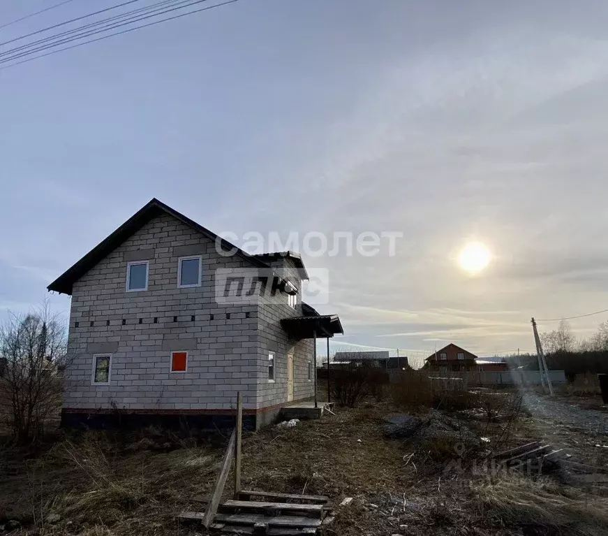 Дом в Пермский край, Краснокамский городской округ, пос. Ласьва ул. ... - Фото 1