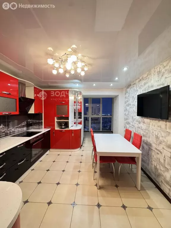 3-комнатная квартира: Чебоксары, улица Байдула, 10 (87 м) - Фото 1