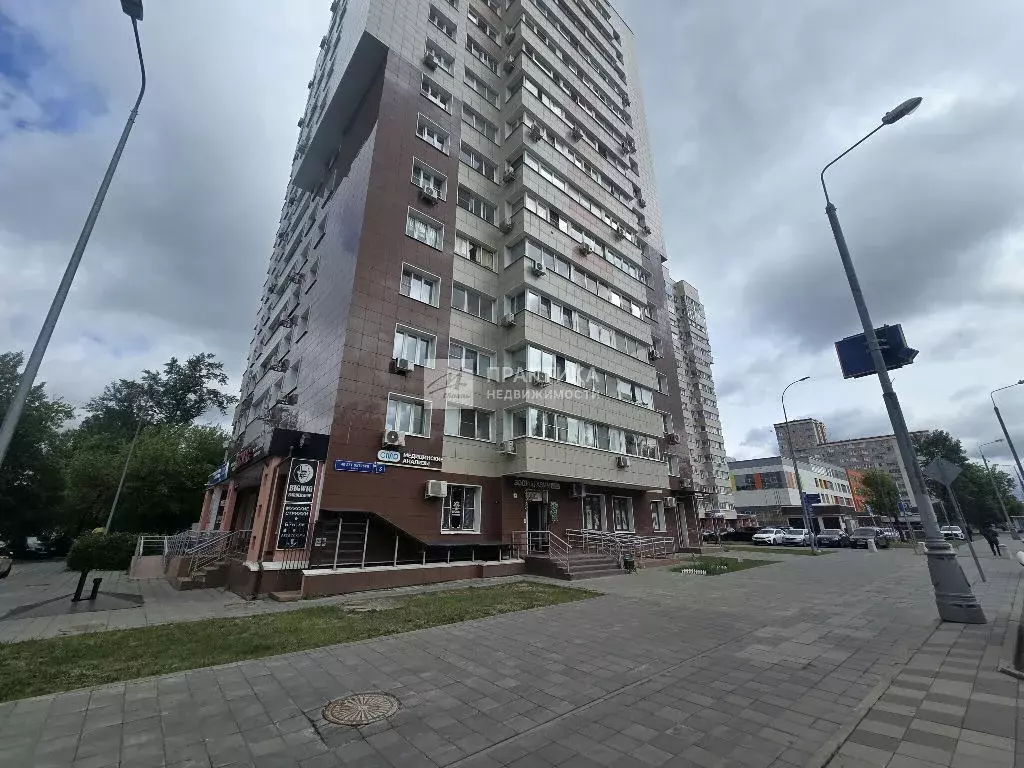 Продается 3-комнатная квартира - Фото 1