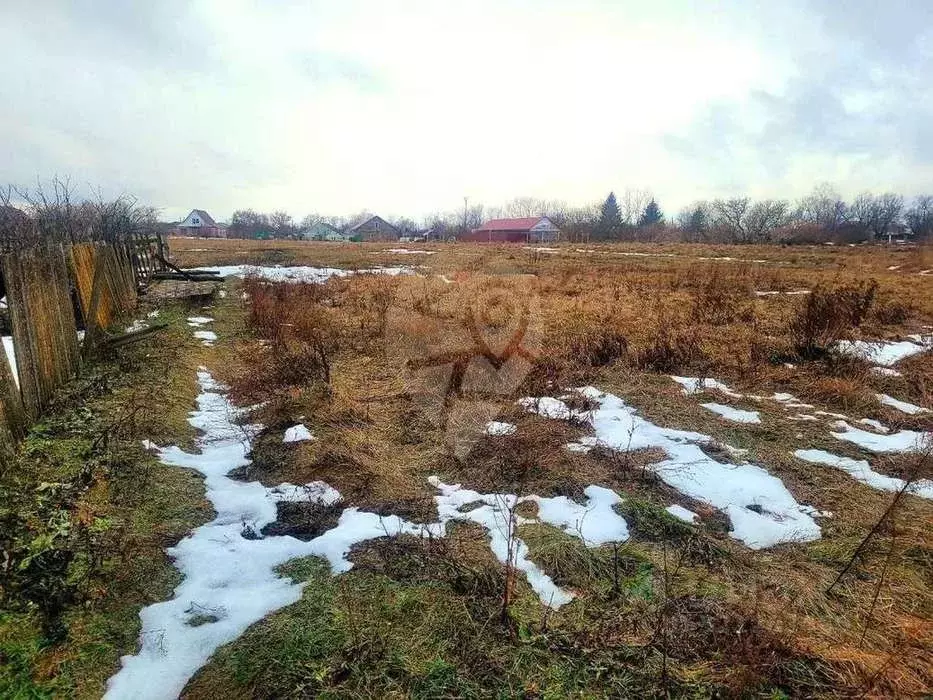 Участок в Белгородская область, Старооскольский городской округ, с. ... - Фото 1