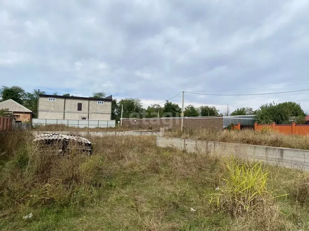 Участок в Ингушетия, Назрань Стамбульская ул. (6.0 сот.) - Фото 1