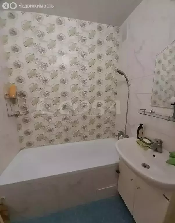 2-комнатная квартира: Тюмень, улица Муравленко, 7 (54.8 м) - Фото 0