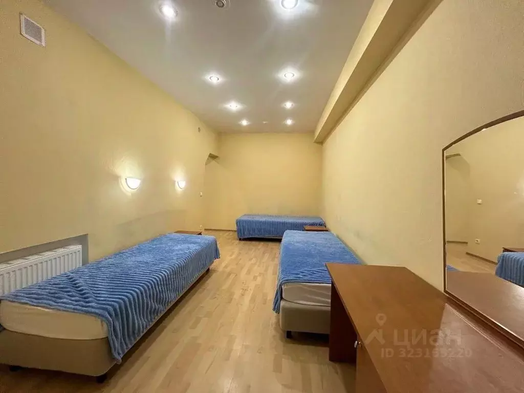 Комната Удмуртия, Ижевск Авиационная ул., 1А (20.0 м) - Фото 1