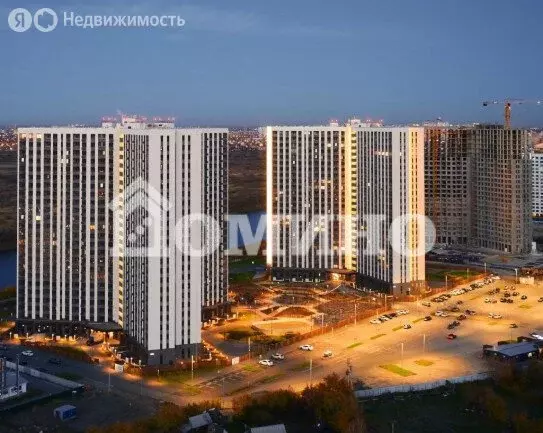 3-комнатная квартира: Тюмень, Краснооктябрьская улица, 6 (85.6 м) - Фото 1