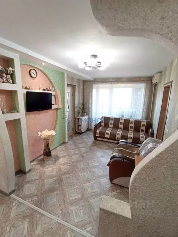 3-к кв. Нижегородская область, Нижний Новгород просп. Ильича, 47 (41.9 ... - Фото 0