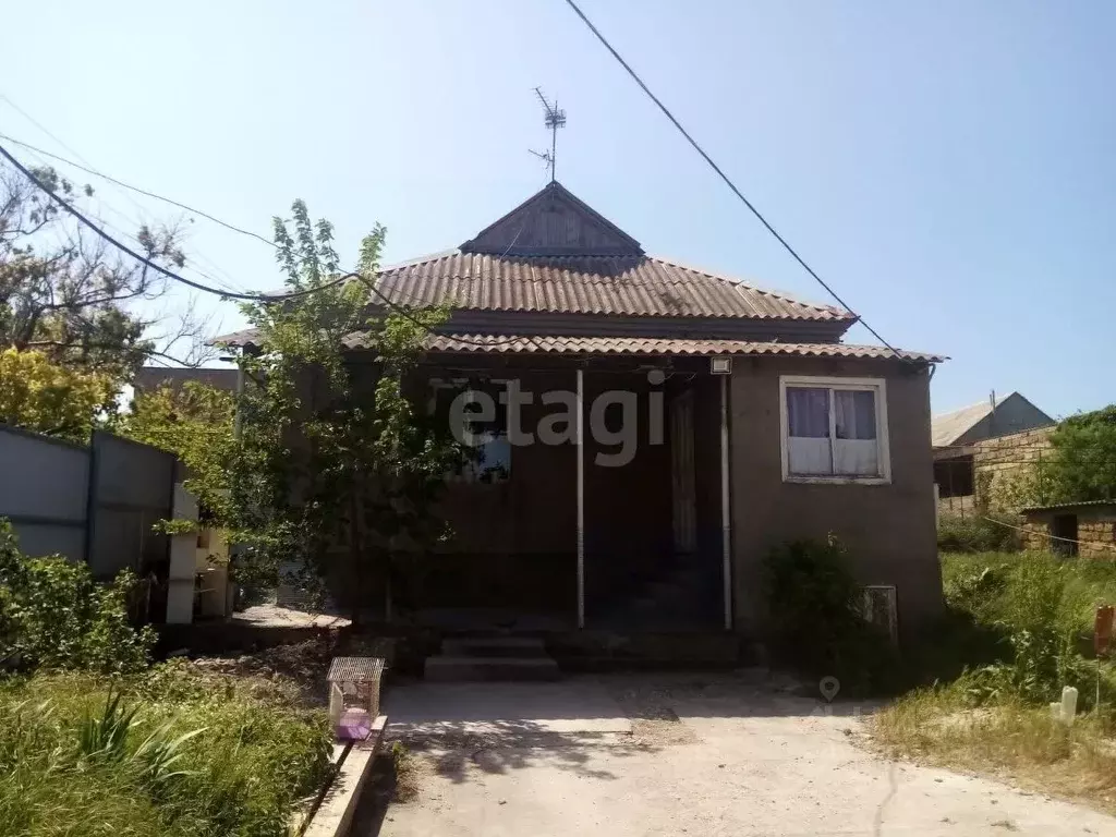 Дом в Крым, Черноморское пгт ул. Крымская, 10 (43 м) - Фото 1