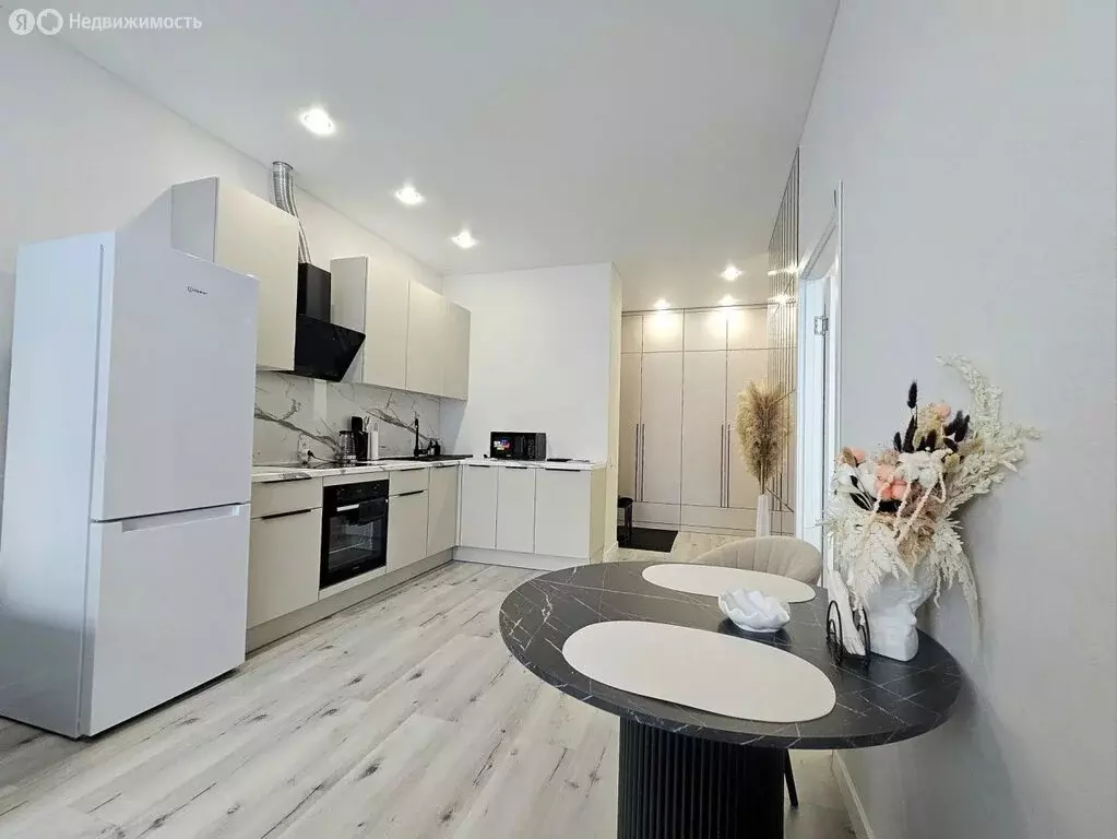 1-комнатная квартира: Екатеринбург, улица Айвазовского, 52 (46.5 м) - Фото 1