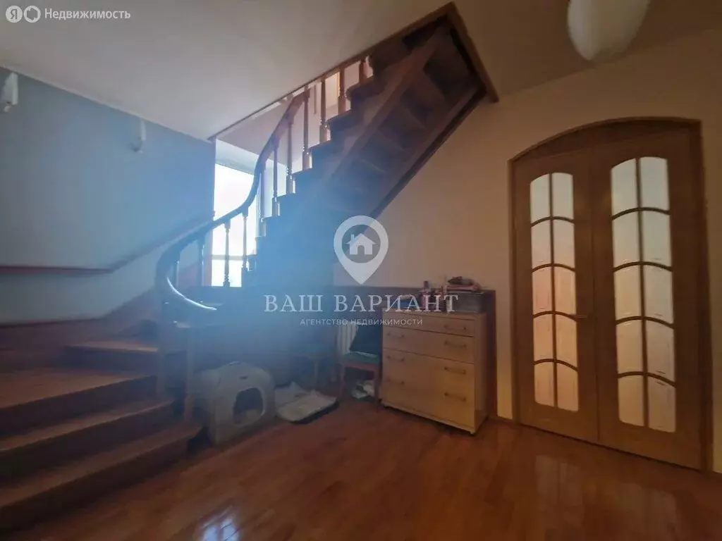 6-комнатная квартира: Рыбинск, проспект Ленина, 152 (250 м) - Фото 1