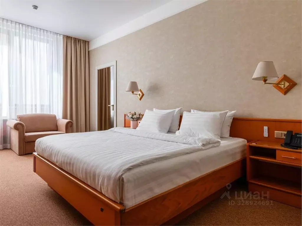 Комната Свердловская область, Екатеринбург ул. Куйбышева, 44 (56.0 м) - Фото 1