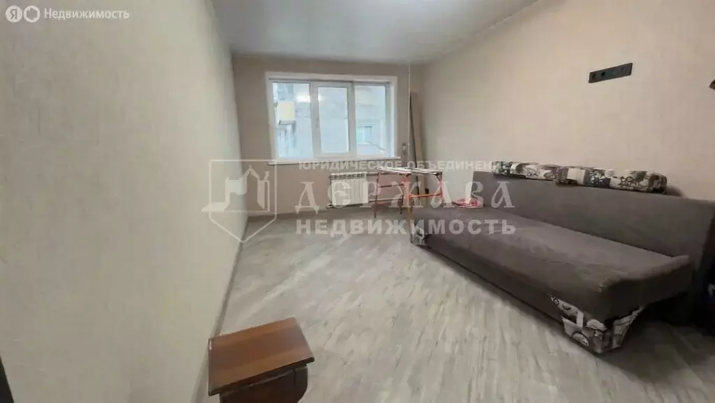 1-комнатная квартира: Междуреченск, проспект Шахтёров, 25 (30 м) - Фото 1