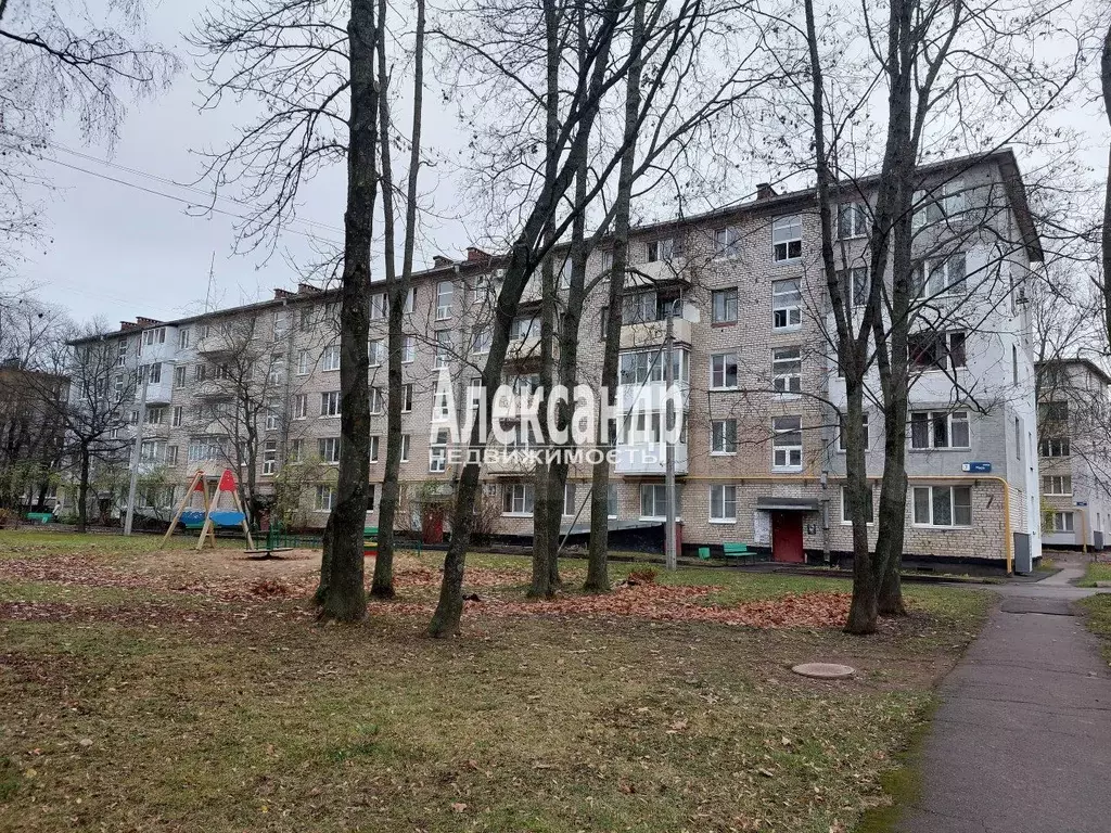 2-к. квартира, 43 м, 5/5 эт. - Фото 0