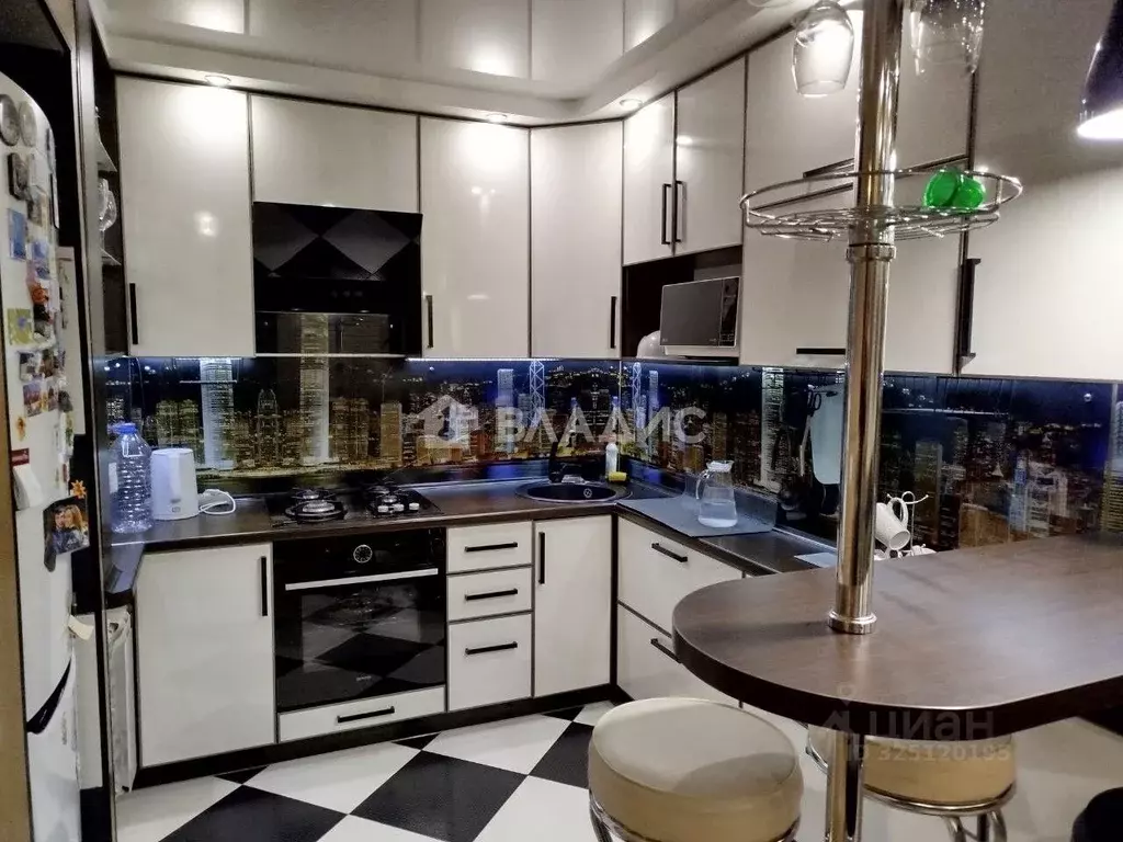 1-к кв. Белгородская область, Белгород Привольная ул., 28 (32.9 м) - Фото 0