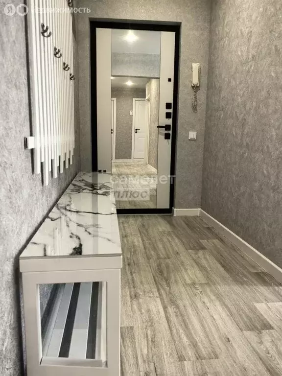 4-комнатная квартира: Волгоград, Изобильная улица, 4 (80 м) - Фото 0