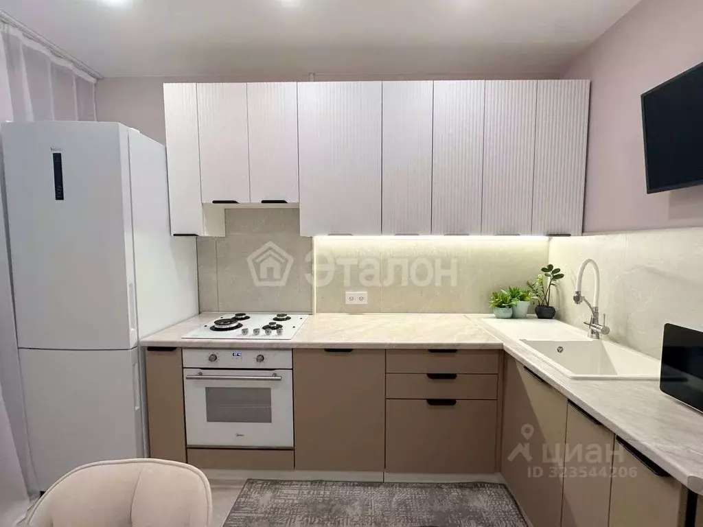 2-к кв. Волгоградская область, Волгоград ул. 51-й Гвардейской Дивизии, ... - Фото 2