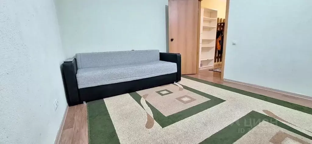 2-к кв. Калужская область, Калуга ул. Петра Тарасова, 37 (45.6 м) - Фото 1