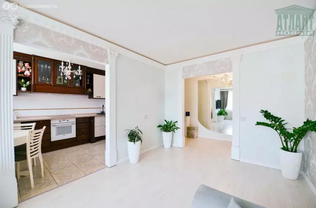 3-комнатная квартира: Хабаровск, улица А.А. Вахова, 7Б (69.9 м) - Фото 1