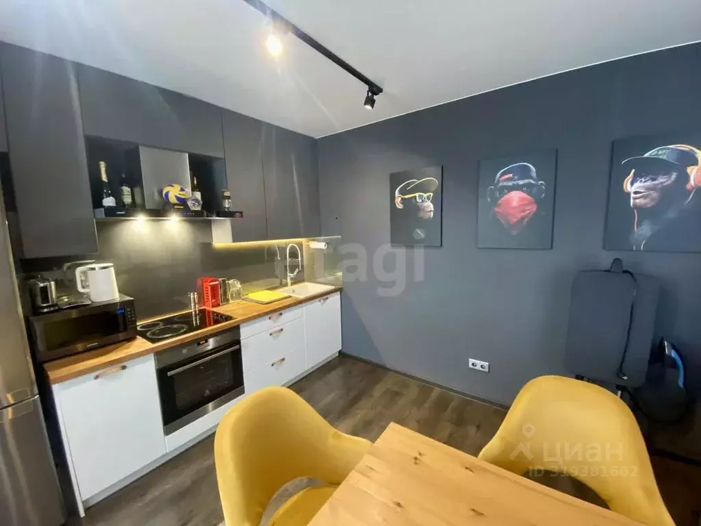 3-к кв. Коми, Сыктывкар ул. Куратова, 72 (72.6 м) - Фото 0