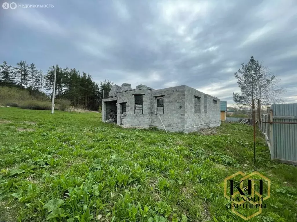 Дом в Полевской, улица Калинина, 50 (140 м) - Фото 1