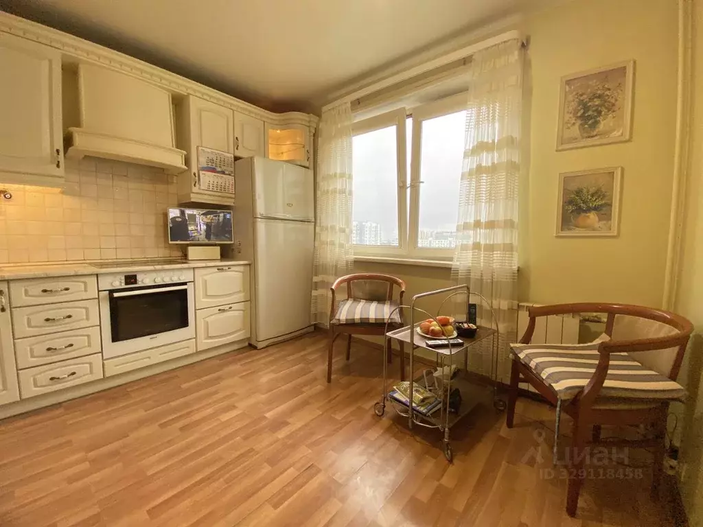 3-к кв. Москва ул. Кулакова, 4к1 (73.2 м) - Фото 1