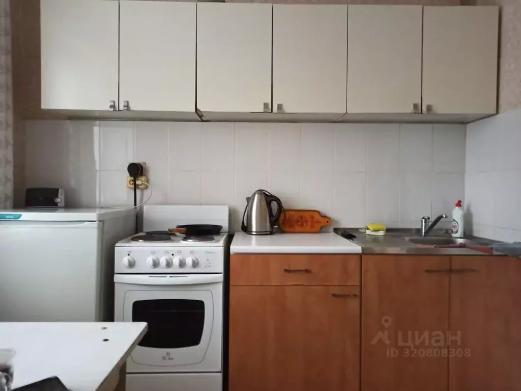 1-к кв. Самарская область, Тольятти Южное ш., 35 (33.0 м) - Фото 0
