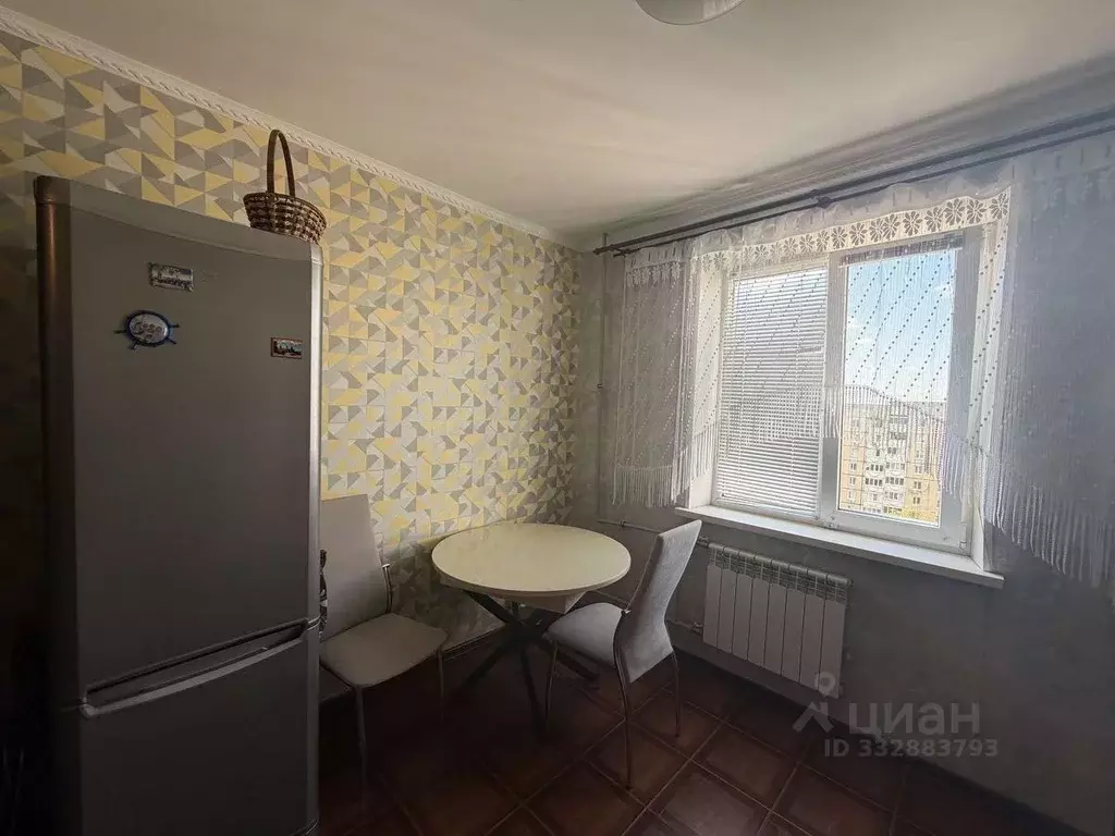 3-к кв. Белгородская область, Белгород ул. Есенина, 16 (72.0 м) - Фото 2