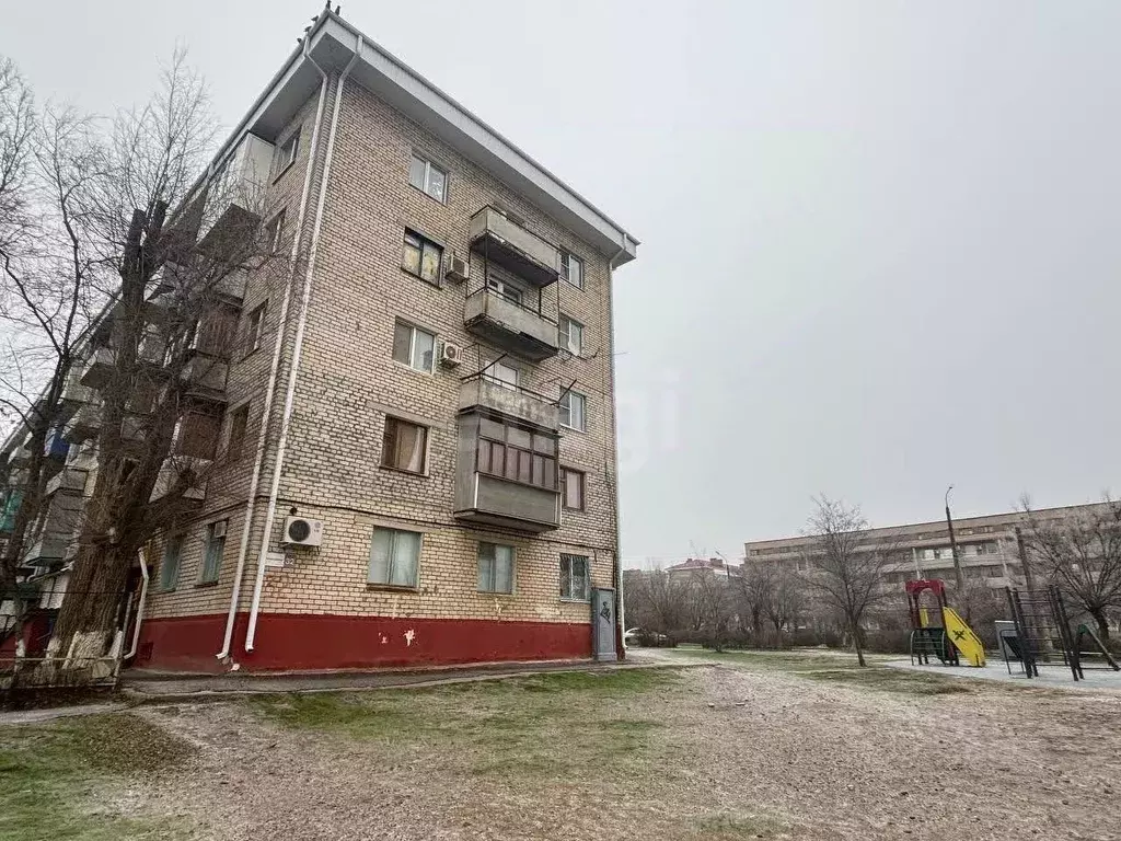 2-к кв. Калмыкия, Элиста 4-й мкр, 32 (40.0 м) - Фото 1