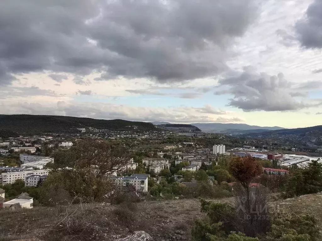 Участок в Севастополь, Севастополь, Инкерман г. ул. Мостовая (10.0 ... - Фото 1