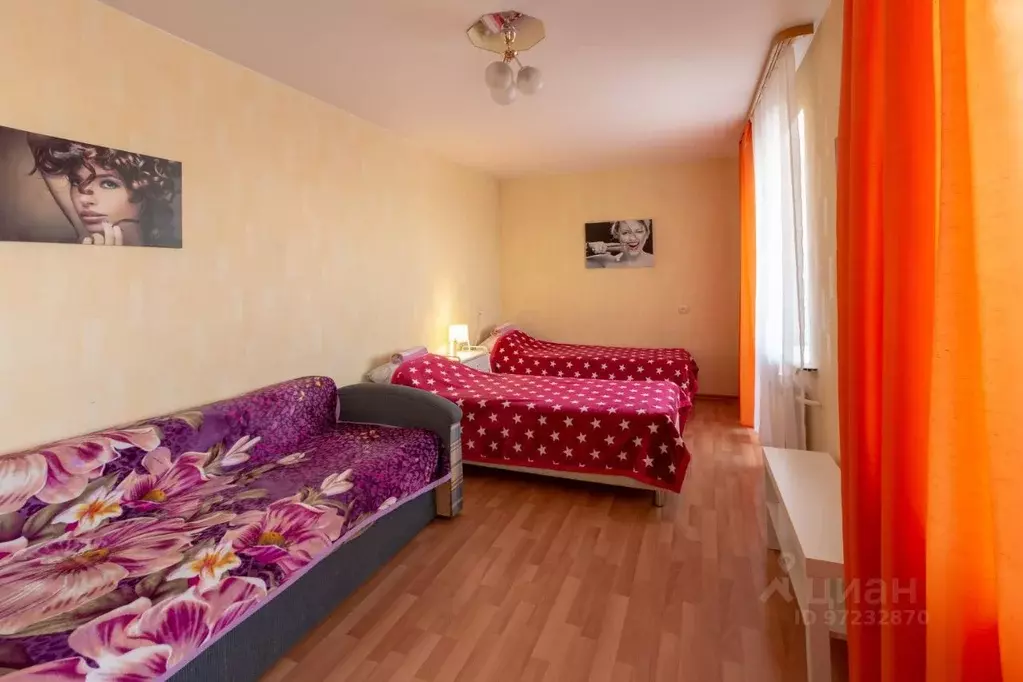2-к кв. Хабаровский край, Хабаровск ул. Шеронова, 10 (67.0 м) - Фото 1