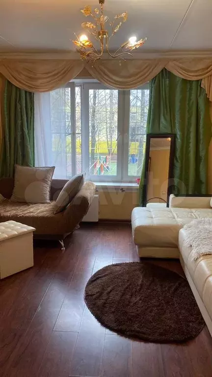 Комната 15 м в 3-к., 2/9 эт. - Фото 0