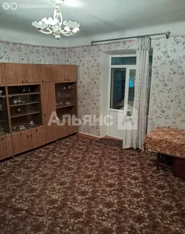 3-комнатная квартира: Каменск-Шахтинский, Ученическая улица, 10 (64.4 ... - Фото 1