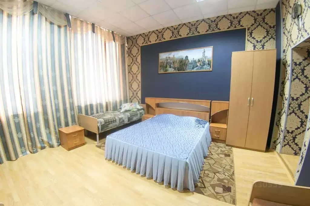 Комната Свердловская область, Каменск-Уральский Каменская ул., 6 - Фото 1