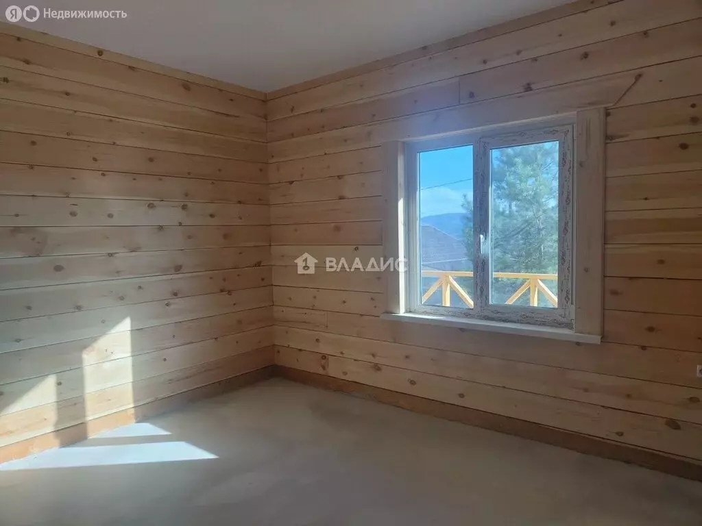 Дом в село Нижний Саянтуй, ДНТ Багульник, 1-й квартал, 577 (200 м) - Фото 1
