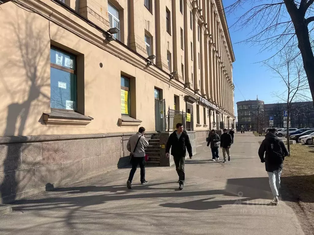 Торговая площадь в Санкт-Петербург просп. Стачек, 16 (20 м) - Фото 0