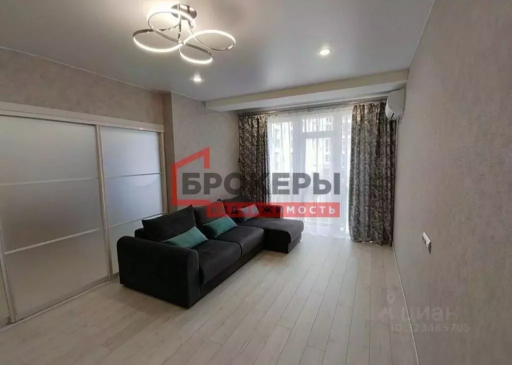 1-к кв. Севастополь ул. Челнокова, 17к1 (50.0 м) - Фото 1