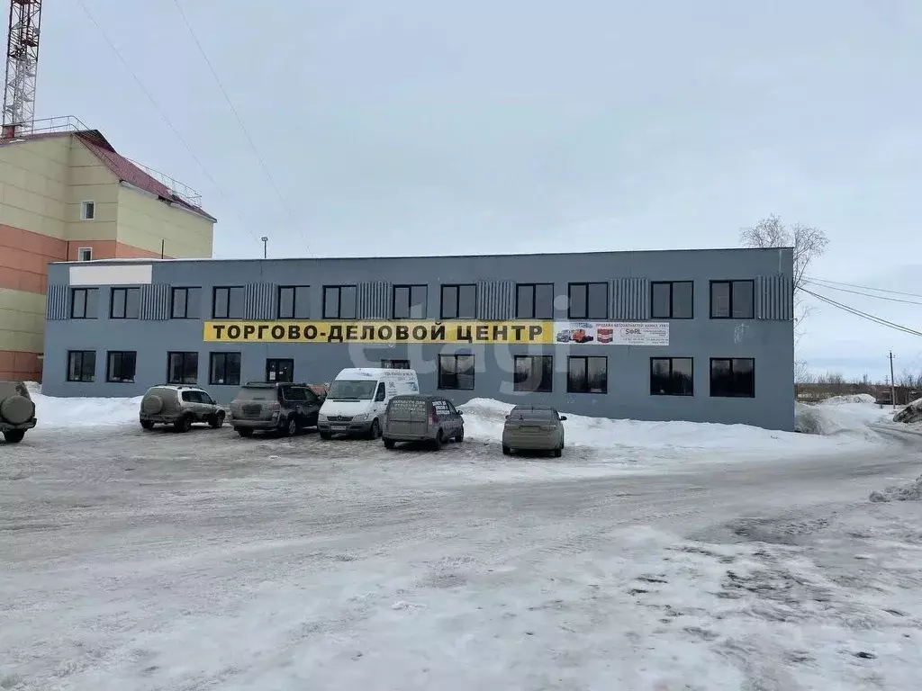 Торговая площадь в Ямало-Ненецкий АО, Новый Уренгой ул. Бамовская, 3 ... - Фото 1