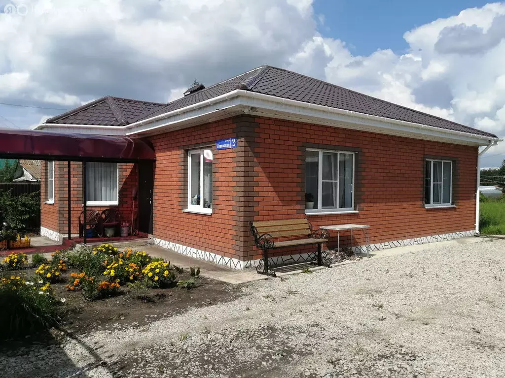 Дом в Чебаркуль, посёлок имени Куйбышева, Совхозная улица, 2 (91 м) - Фото 1