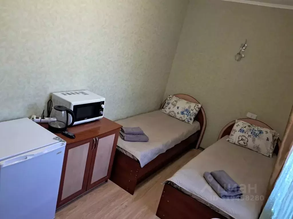 Комната Крым, Симферополь спуск Суворовский, 9 - Фото 1