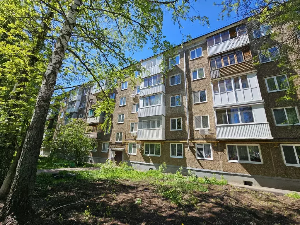 2-к кв. Башкортостан, Уфа ул. Орджоникидзе, 8 (44.4 м) - Фото 0